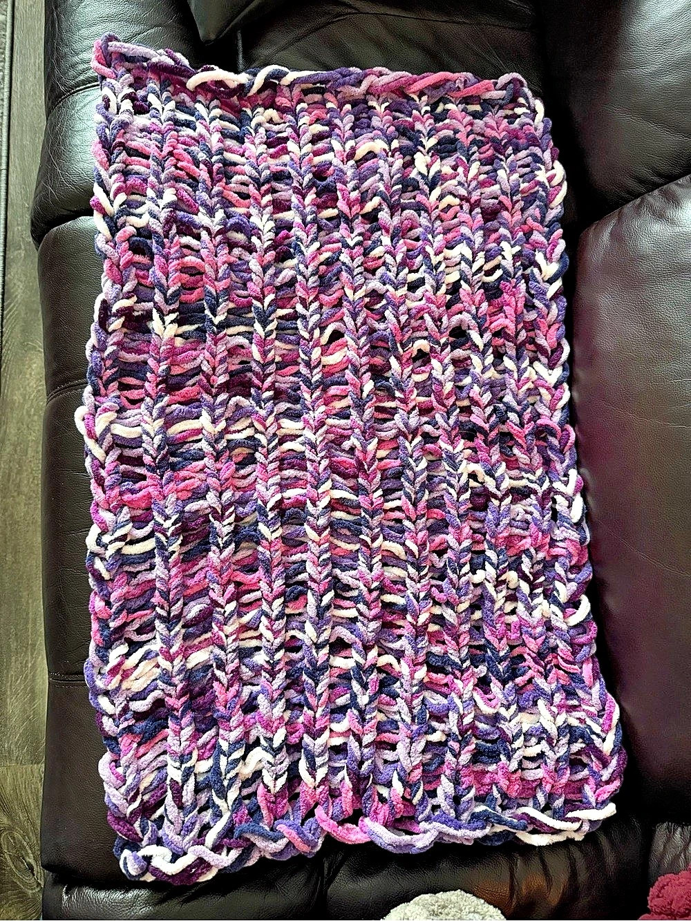 NEW Handmade Purple & Pink baby, pet, lap throw Blanket